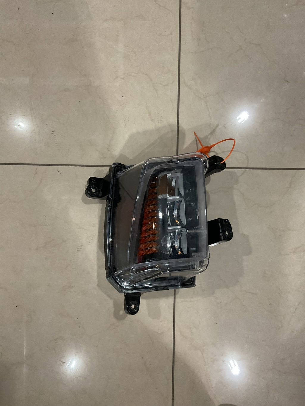 Fog Light Right RH Passenger 2024 2025 GMC Acadia 84875933 OEM