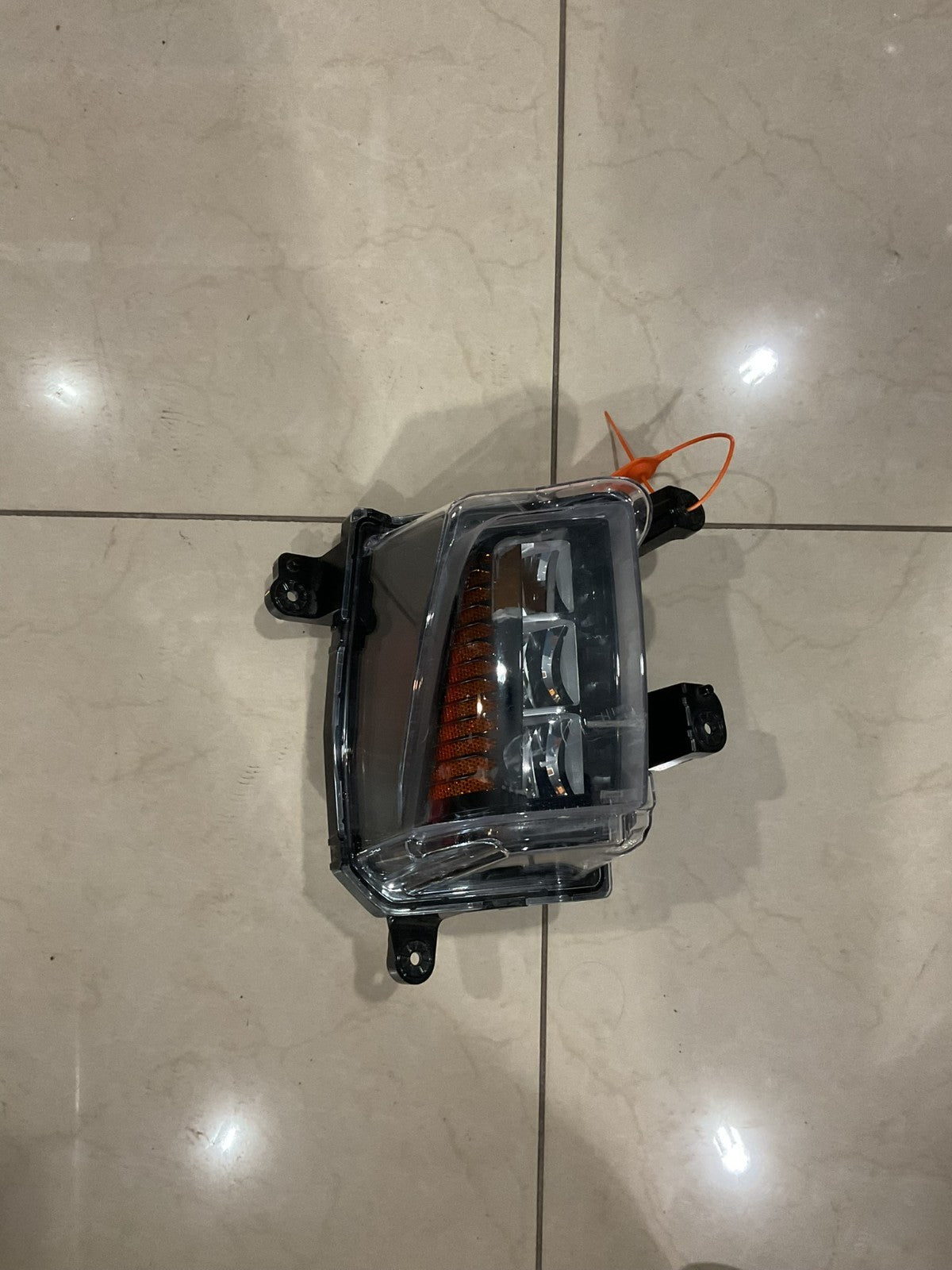 Fog Light Right RH Passenger 2024 2025 GMC Acadia 84875933 OEM