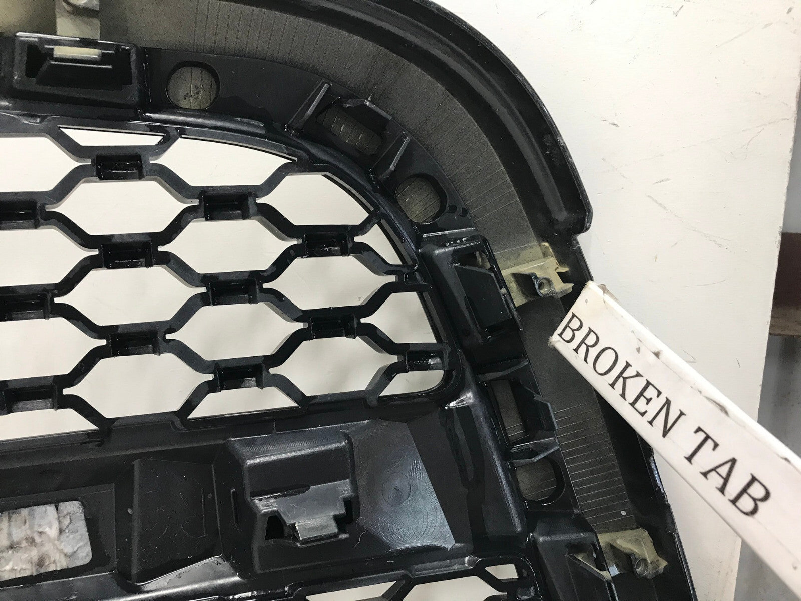 Grille Grill 2013-2022 RAM 1500 13DSAC0010 OEM