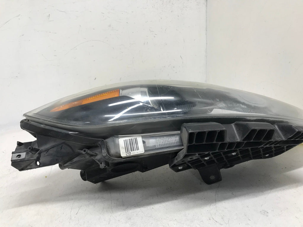 Headlight Damaged Right passenger RH 2013-2016 Dodge Dart 68085140AI OEM