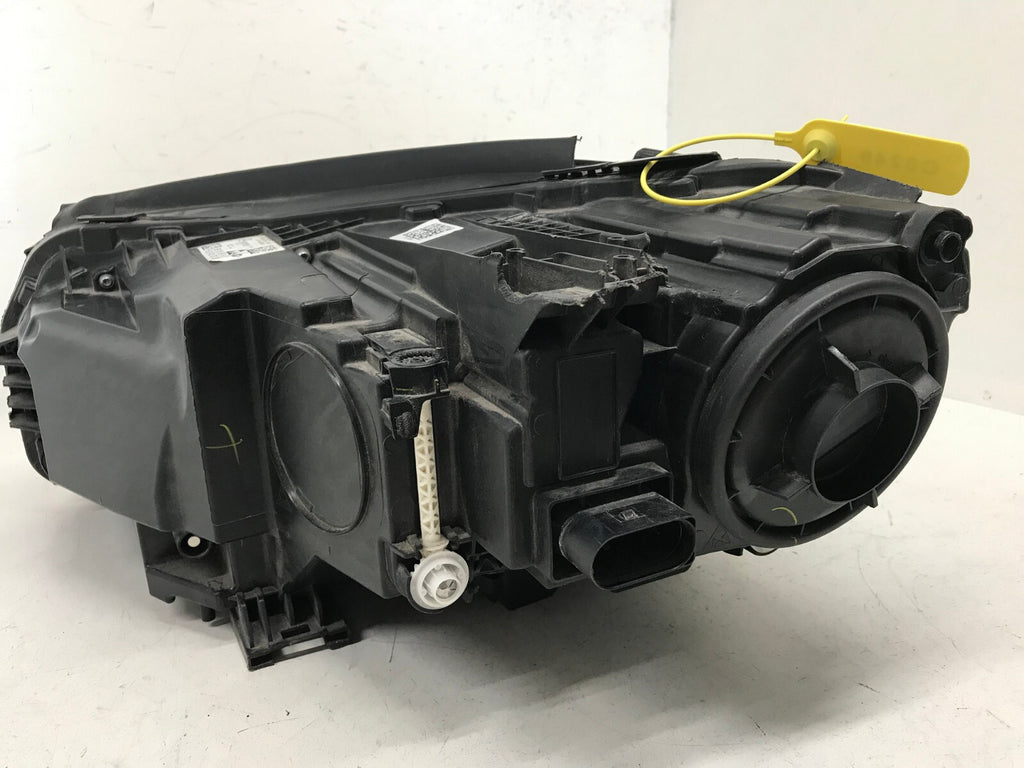 Headlight Damaged RH Passenger 20-22 Mercedes X167 GLE450 GLE580 A1679066206 OEM