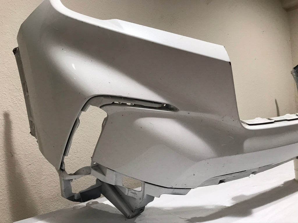 Front Upper Bumper Cover White Honda Pilot 2023-2024 71101-T90-A000 OEM