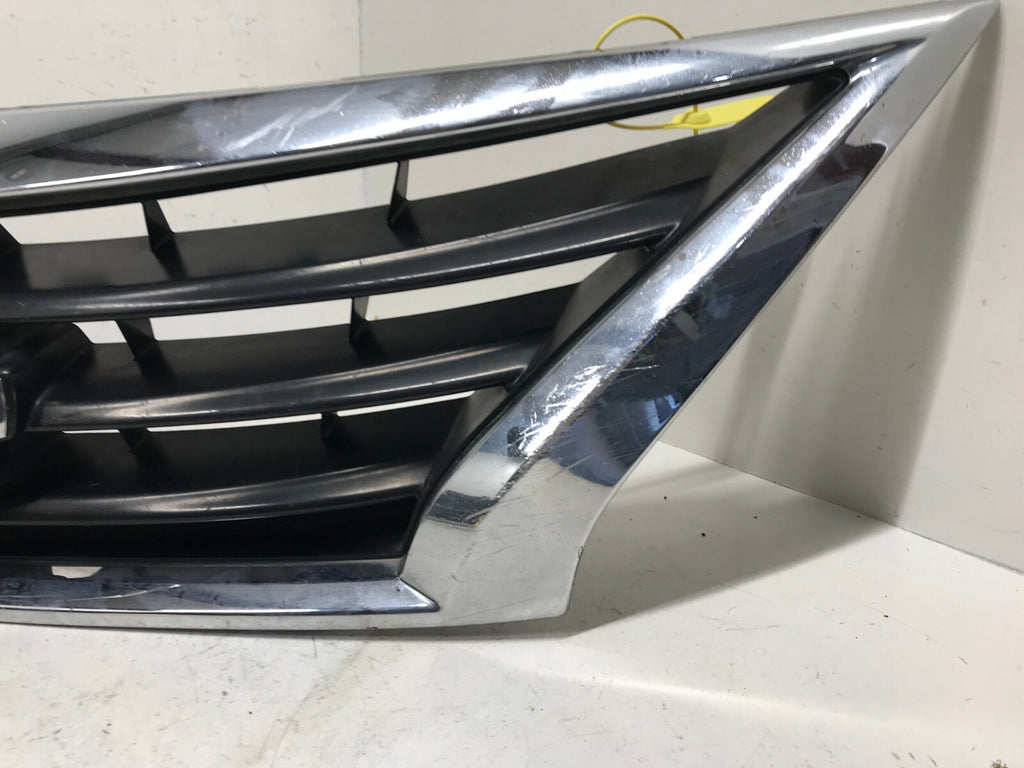 Grill Grille 15-19 Nissan Versa Sedan 62310-9KM0A OEM