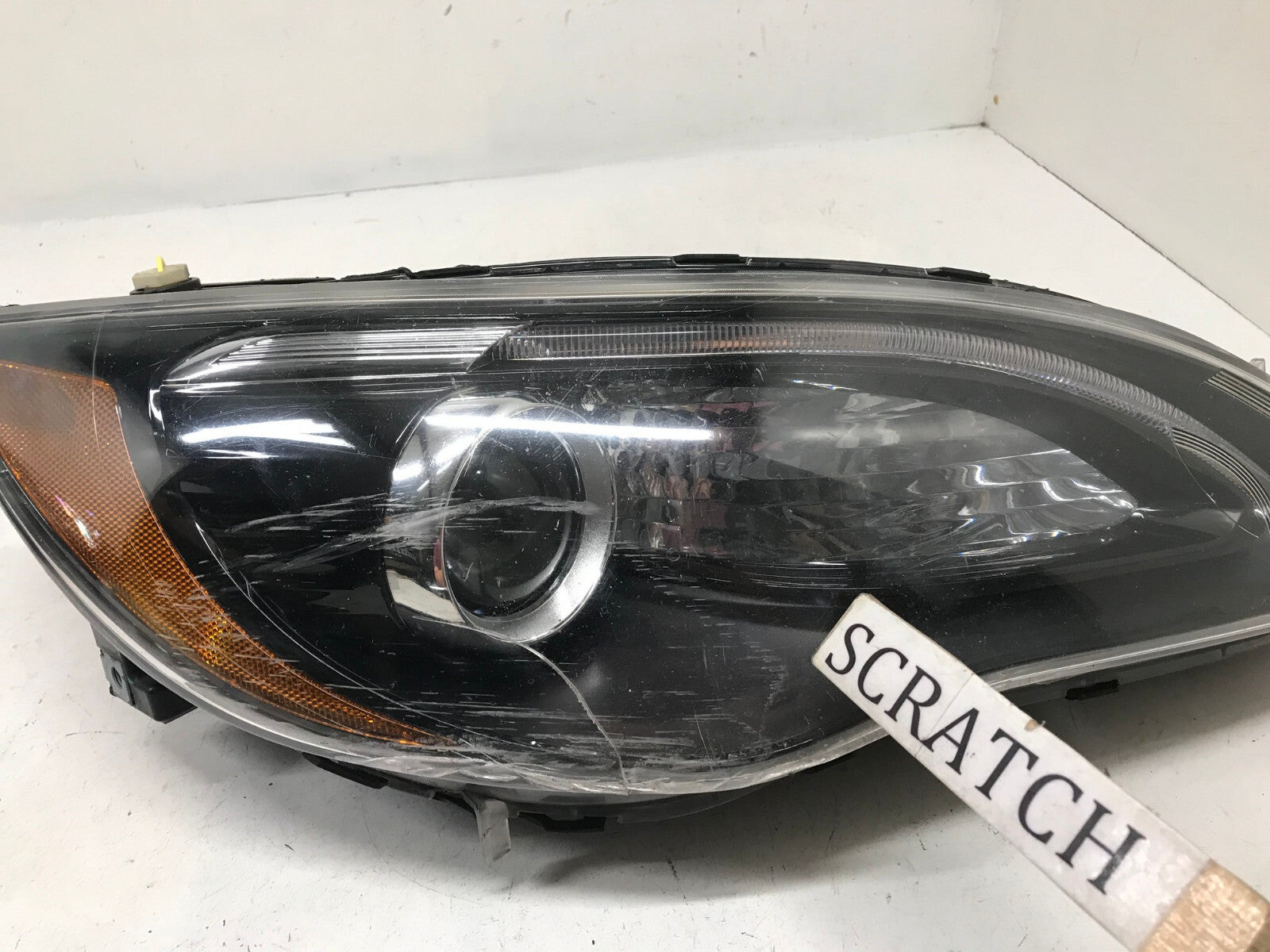 Headlight Damaged Right RH Passenger 11-14 Chrysler 200 68088066AG OEM
