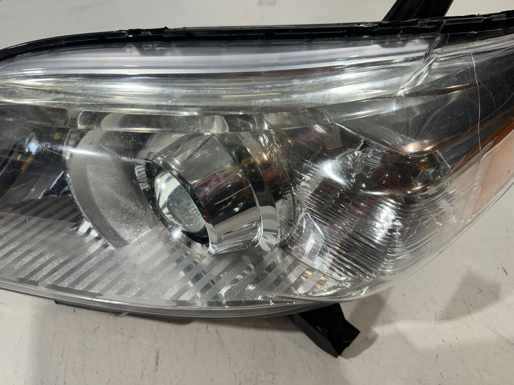 Headlight Damaged 2005-2011 Toyota Sienna Left LH Driver 7357230400 OEM
