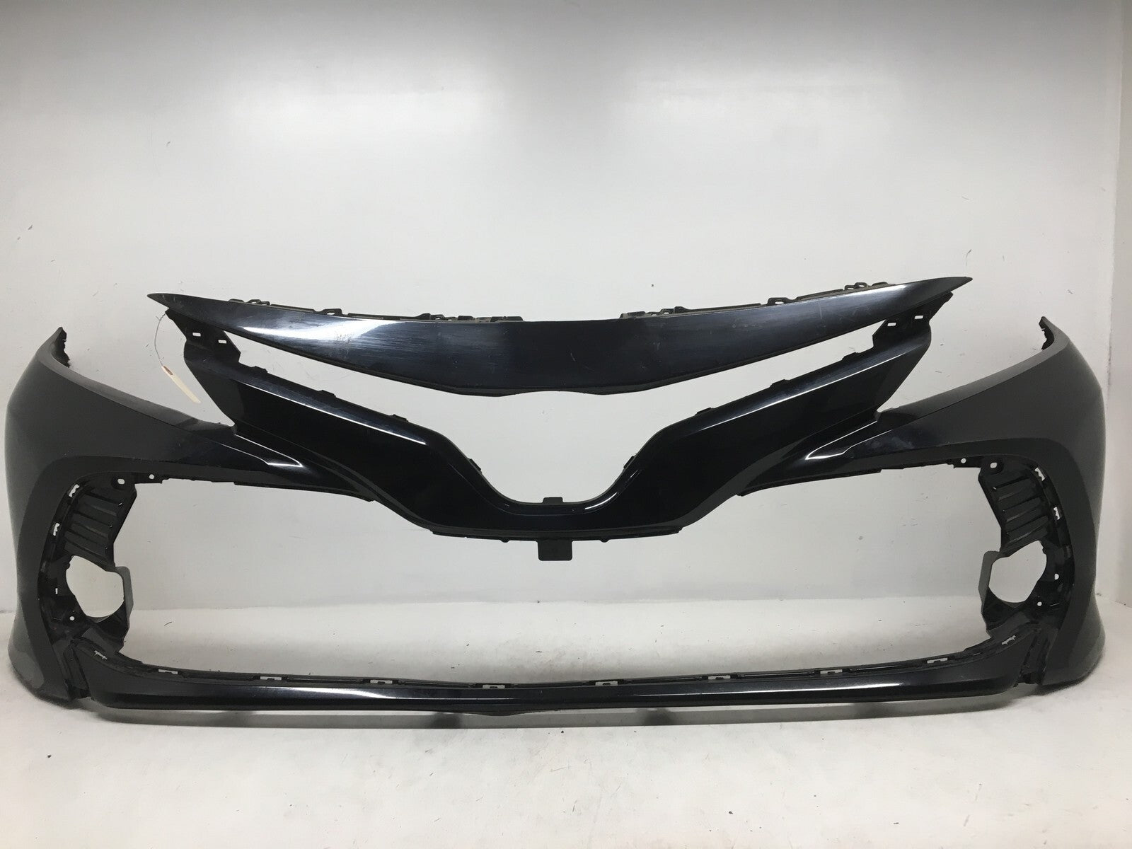 Front Bumper Cover Toyota Camry LE XLE Hybrid LE Hybrid XLE 218 2018 OEM