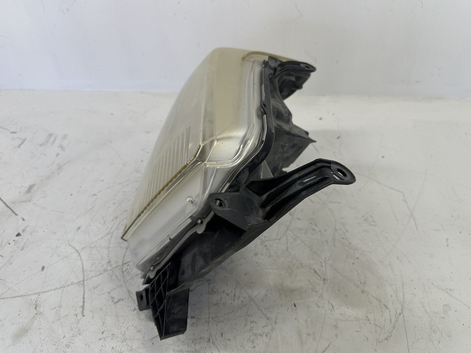 Headlight Right Passenger RH Damaged 2014-2017 Toyota Tundra 81110-0C101 OEM