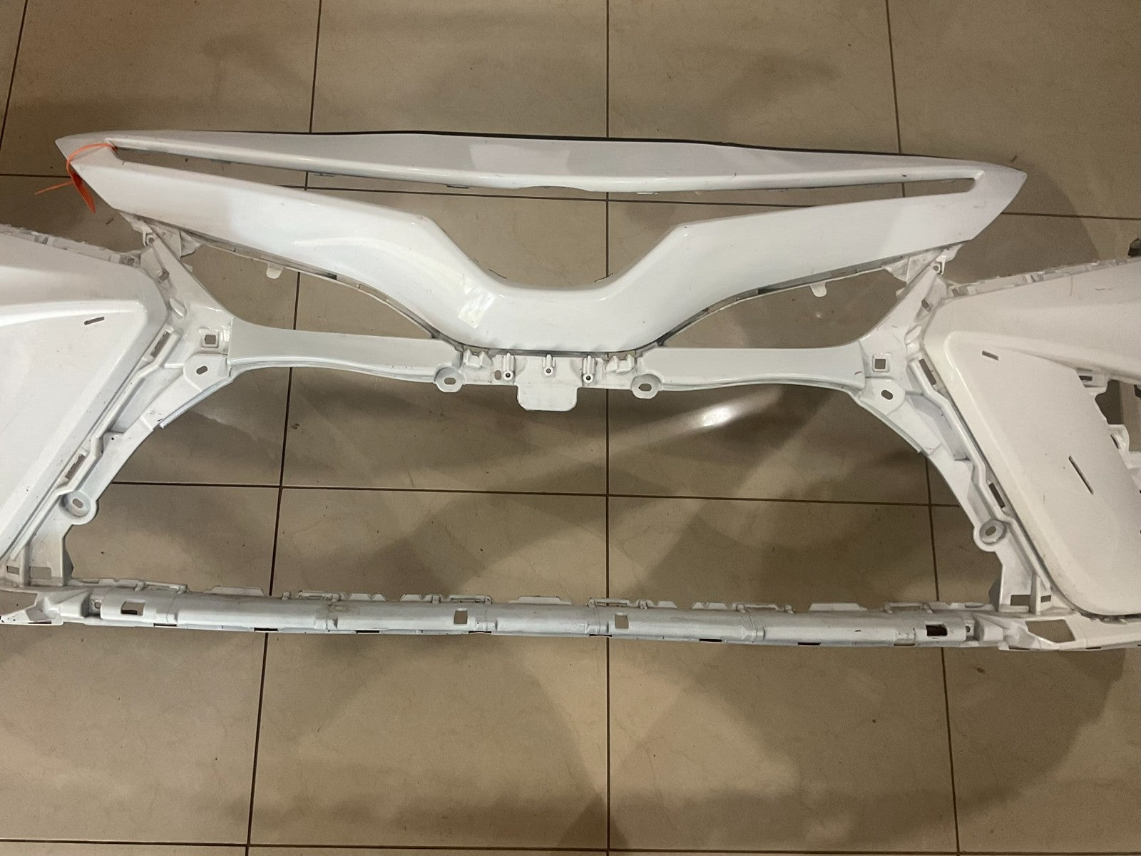Front Bumper Cover White 2021-2023 Toyota Camry SE XSE CAPA