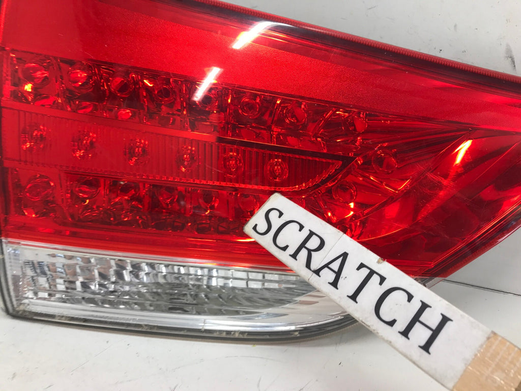 Tail light Damaged Driver LH Toyota Sienna 2011 2012 2013-2014 OEM OEM