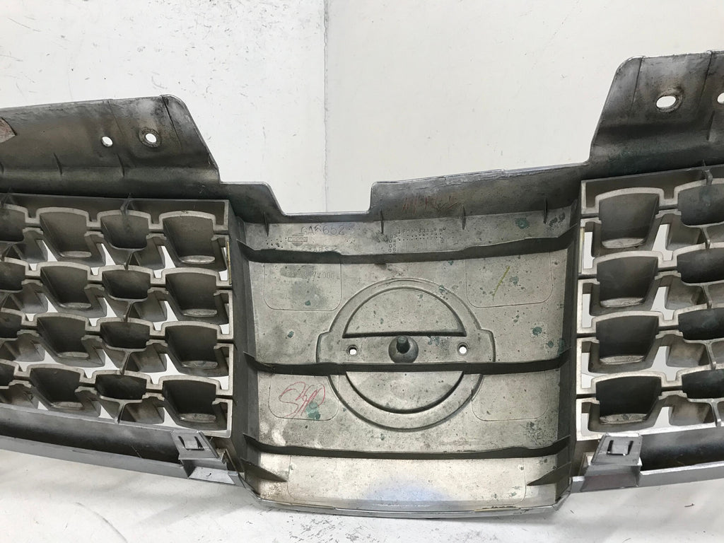 Grille Grill 2004-2006 Nissan Maxima 62070-7Y000 OEM