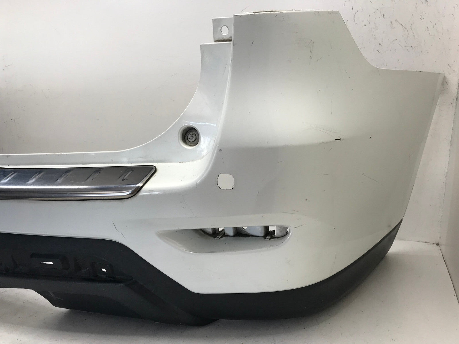 Rear Bumper LOCAL Nissan Pathfinder w/Sensor Holes White 13-2016 85022-3KA0H OEM