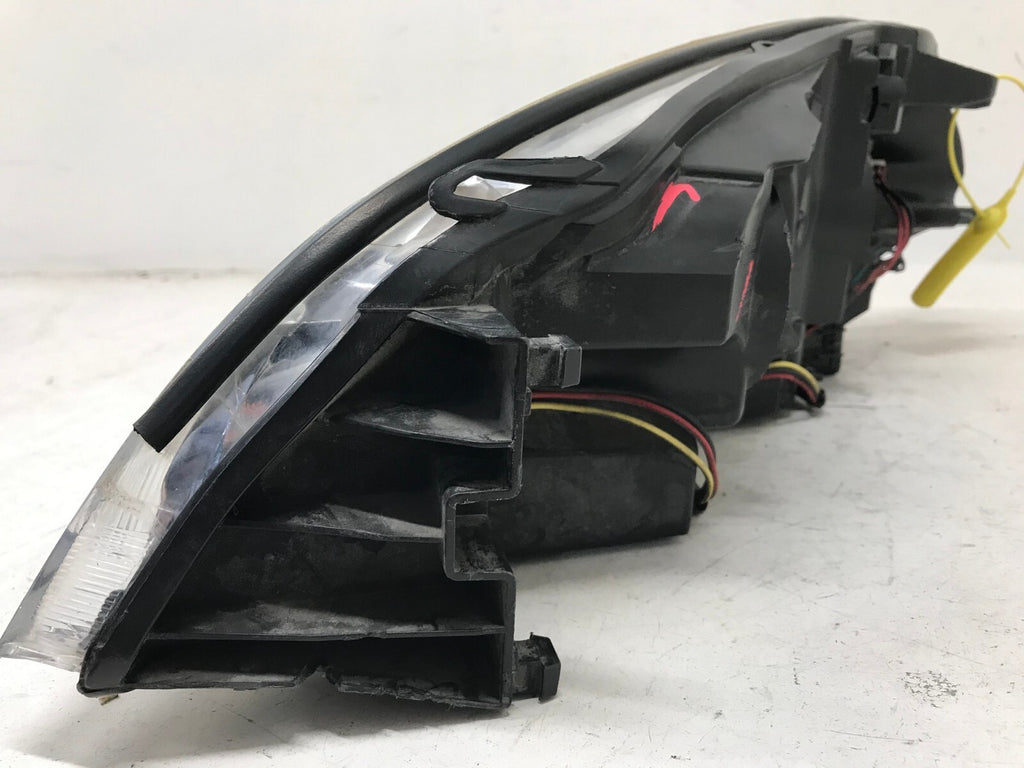 Headlight Damaged Passenger RH Chevy Impala Monte Carlo 2006-2016 25958360 OEM
