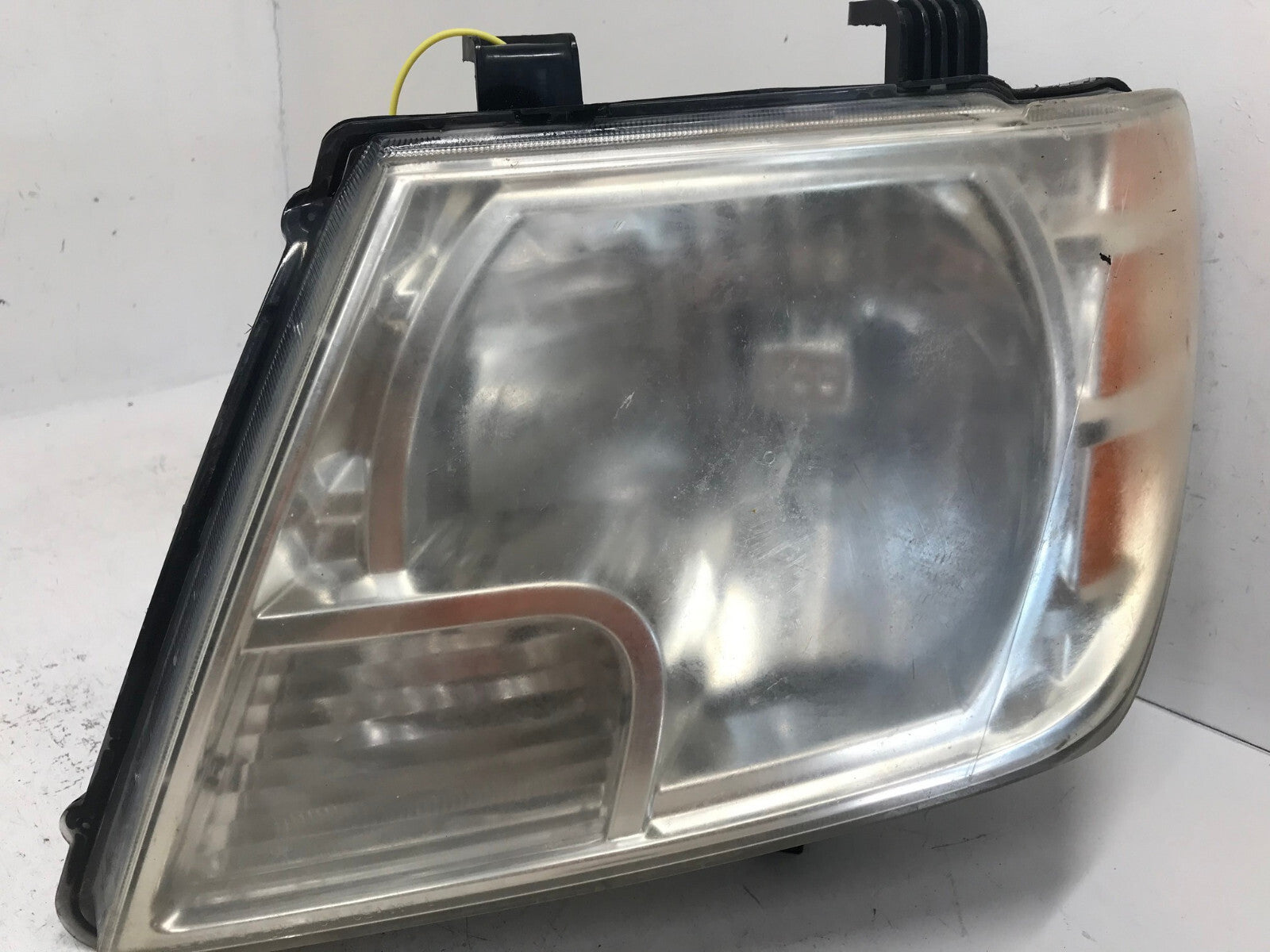 Headlight Damaged Driver LH Nissan Frontier Pickup Truck 09-2019 26060ZL40A OEM
