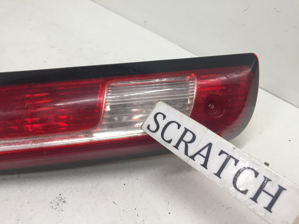 Tail Brake light Damaged GMC Sierra 2014 20979071 OEM