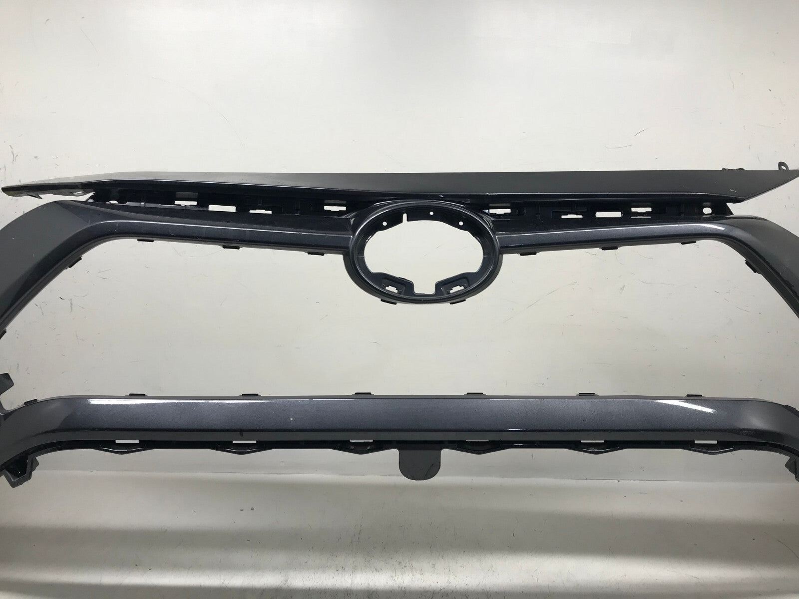 Front Bumper Cover Toyota RAV4 LE/XLE/XLE Premium/Hybrid LE Gray 2019-2020 OEM3
