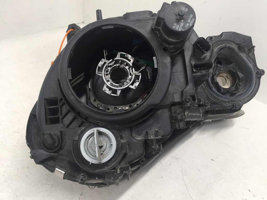 Headlight Damaged Passenger right side Mercedes Benz W211 E Class 2003-2006 OEM