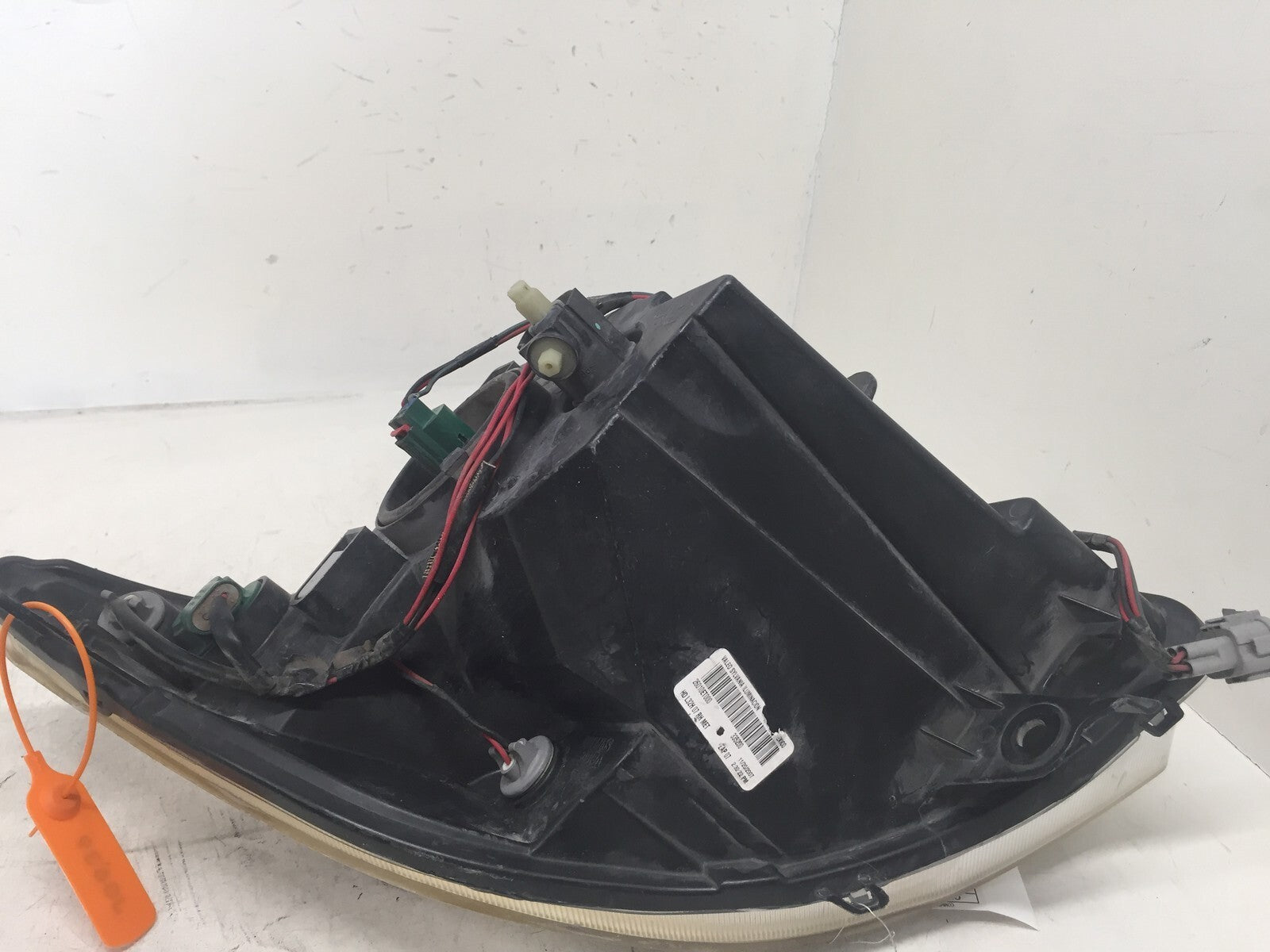 Headlight Damaged Right Passenger Nissan Sentra Sedan 2007-2009 26010-ET000 OEM