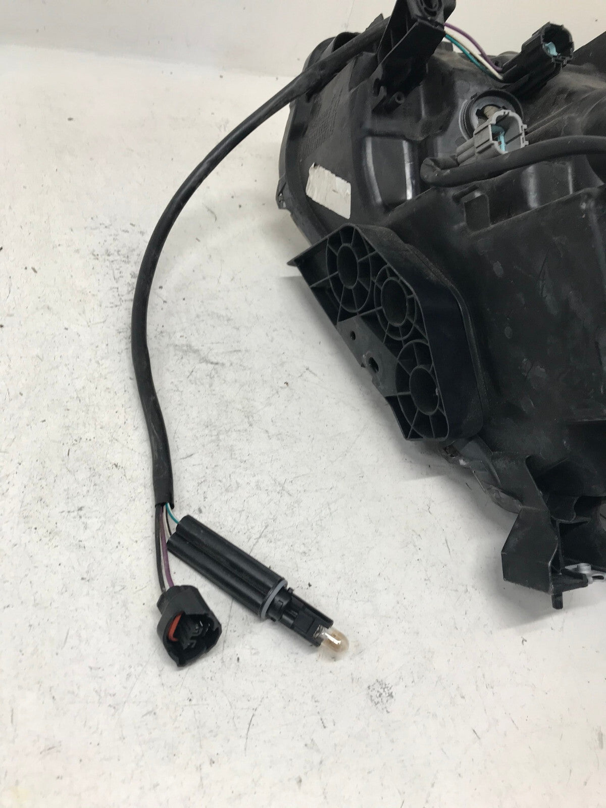 Headlight Damaged Passenger RH Nissan Rogue Truck SUV 2014-2016 260104BA0A OEM