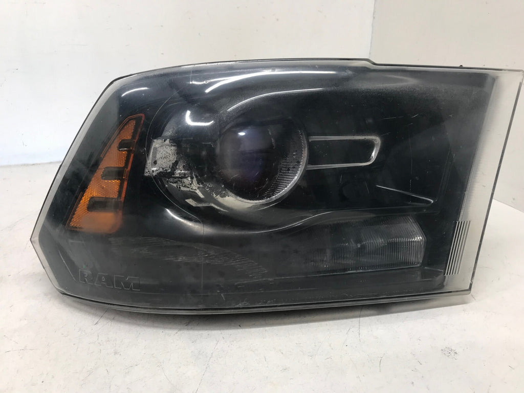Headlight Damaged Passenger RH Projector Ram Truck 2015-2018 68093220AD OEM