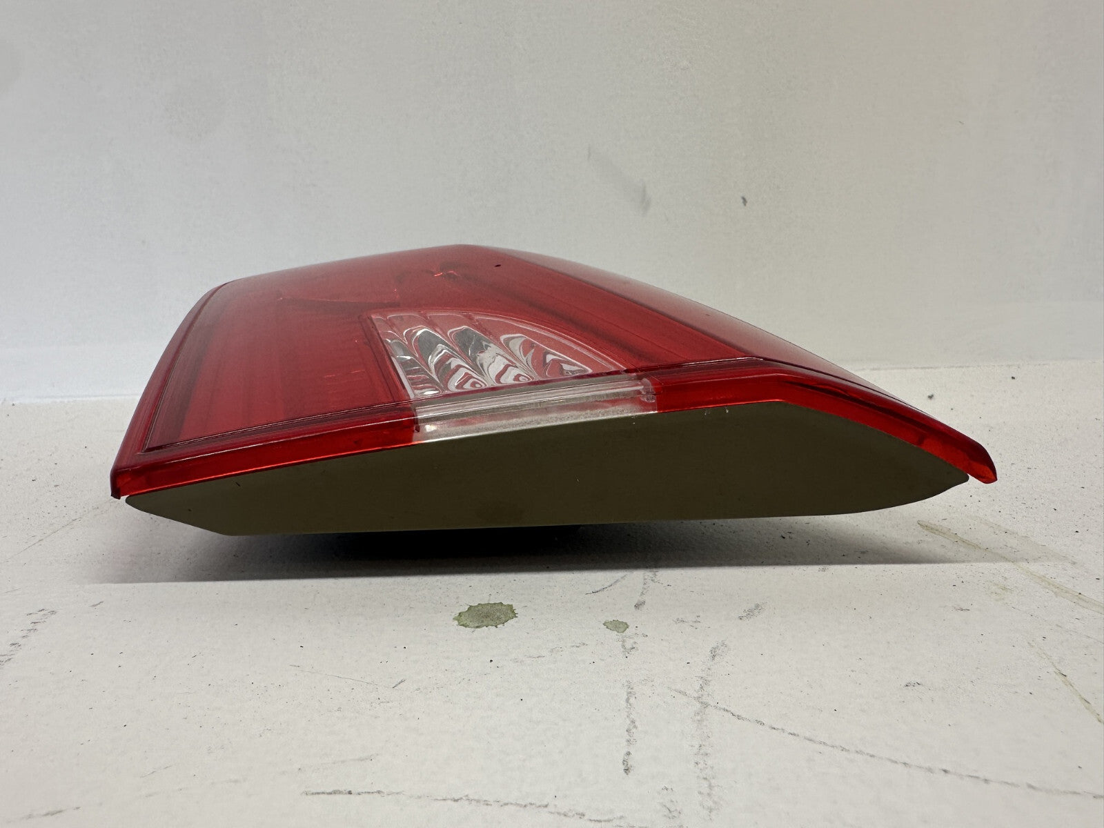 Tail light Damaged Right Passenger RH 16-19 Nissan Sentra 265503YU5A OEM