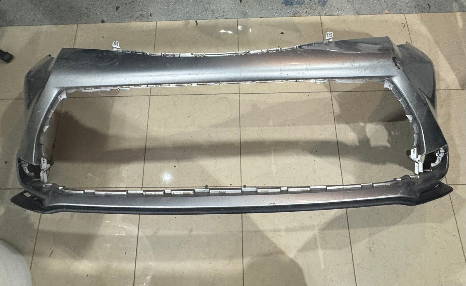 Front Bumper Cover Silver Toyota Sienna 2020 2021 2022 52119-08100 OEM
