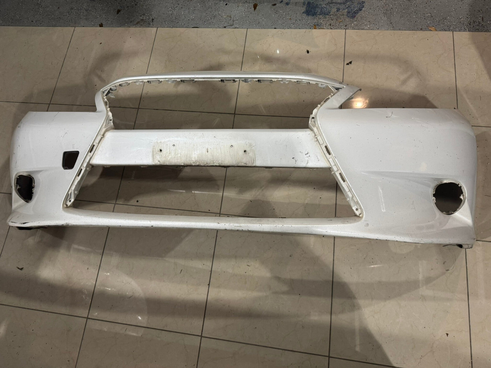 Front Bumper Cover White 13-2015 Lexus ES350/ES300H Base 52119-33760 OEM
