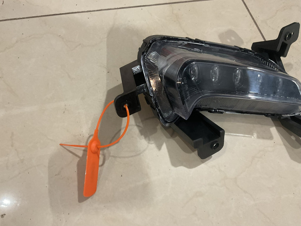 Daytime Running Light RH Passenger Hyundai Elantra Sedan 2017 2018 CAPA