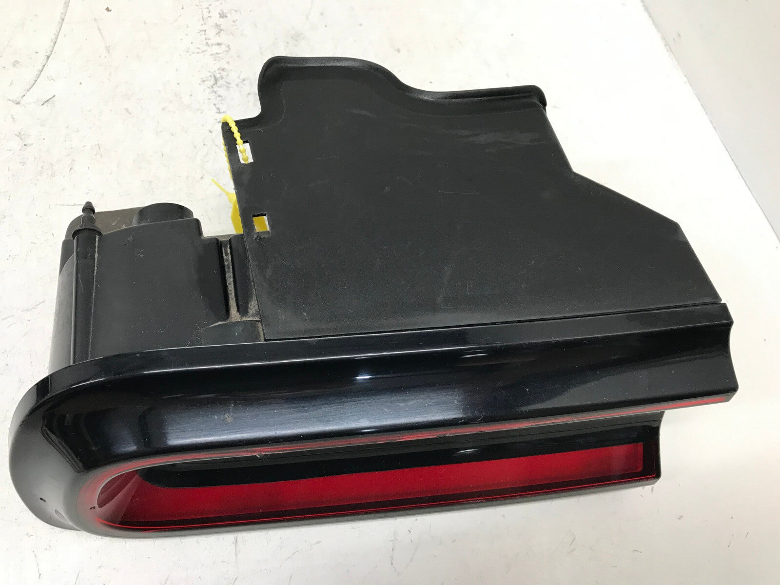 Tail light Damaged Left LH Driver Dodge Challenger 2015-2019 68174069AF OEM