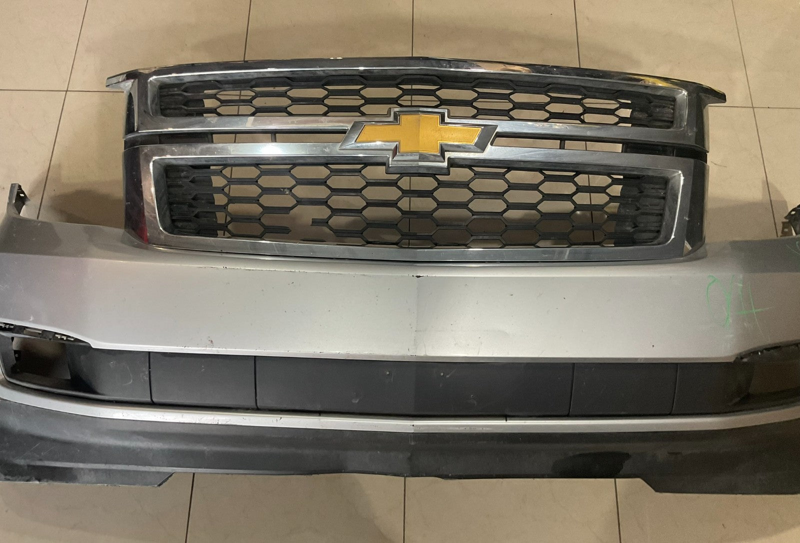 Front Bumper Cover Silver 2015-2020 Chevrolet Tahoe Suburban 22936492 OEM