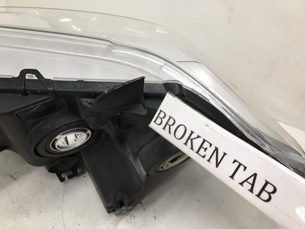 Headlight Damaged Right Passenger RH Toyota Tacoma 2016-2018 8111004270 OEM