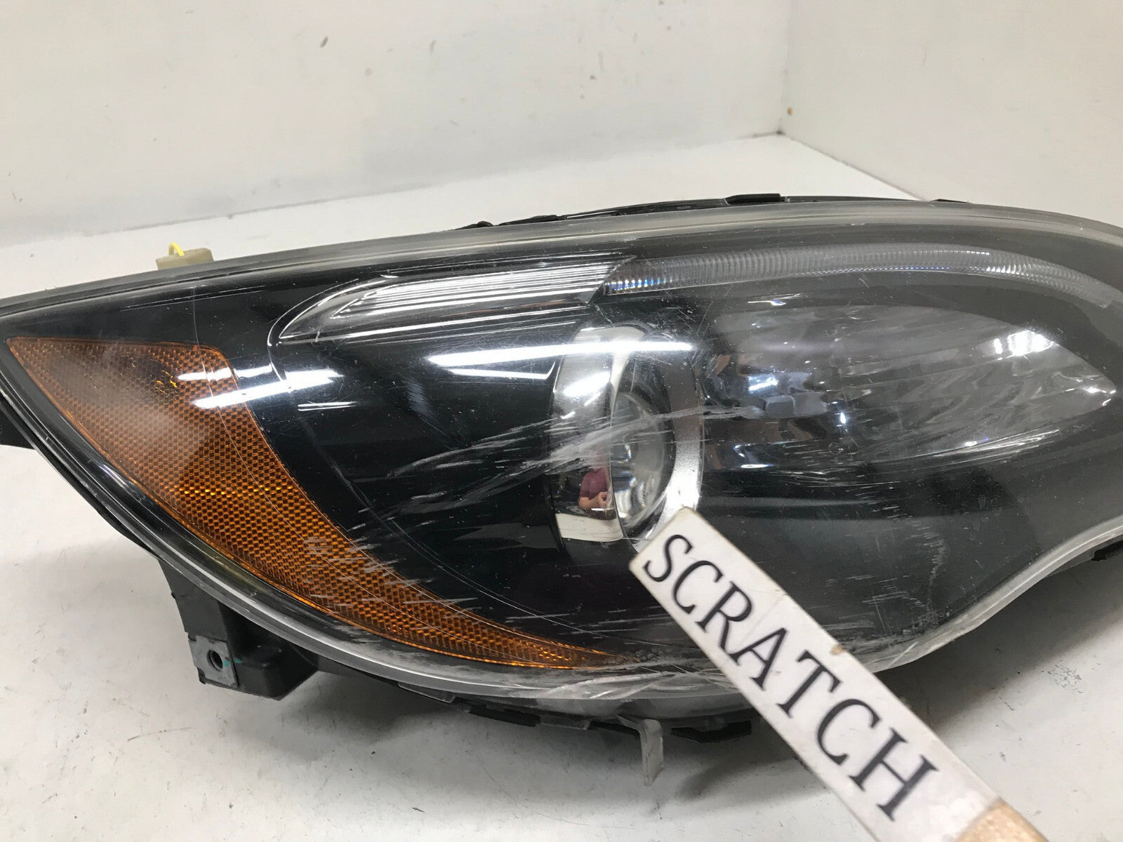 Headlight Damaged Right RH Passenger 11-14 Chrysler 200 68088066AG OEM