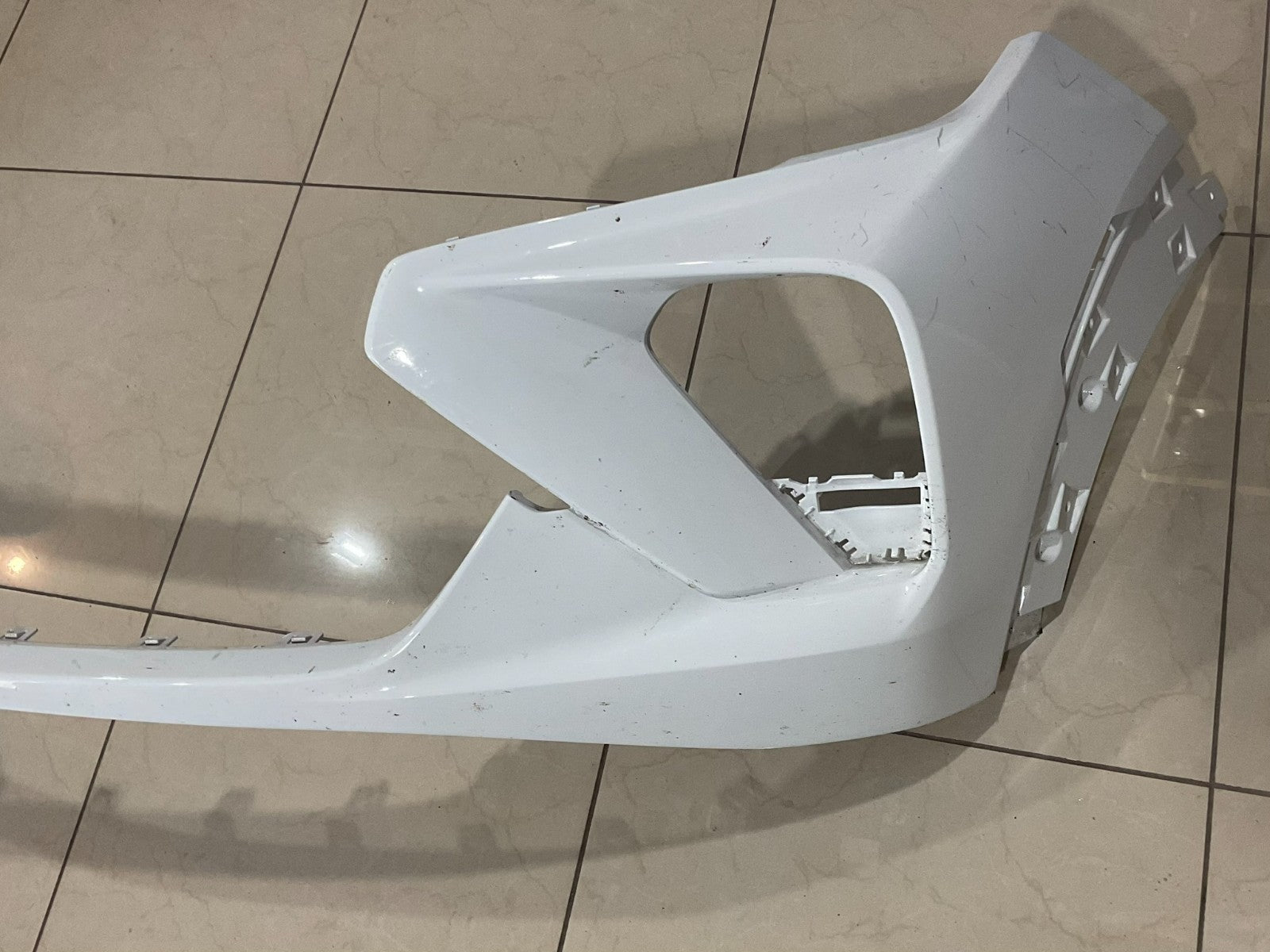 Front Bumper Cover White 2024-2026 Chevrolet Trailblazer 42770713 OEM