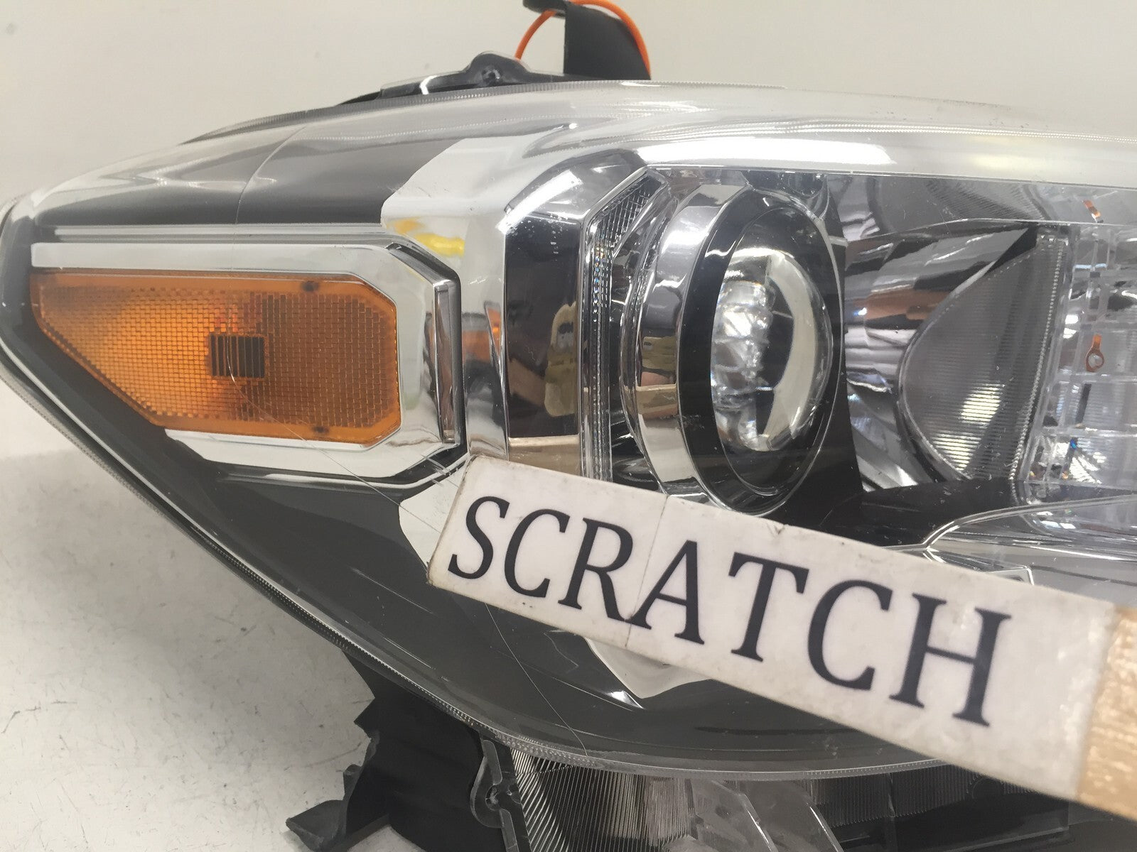Headlight Damaged Right Passenger RH Toyota Tacoma 2016-2019 81110-04270 OEM