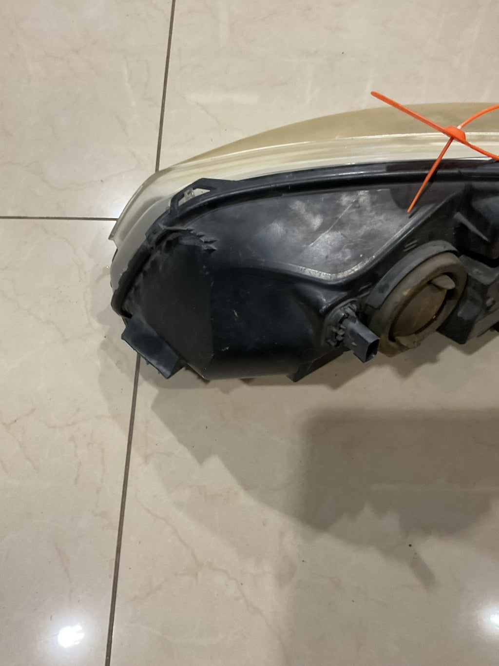 Headlight Right Passenger RH 13-16 Ford Escape CAPA