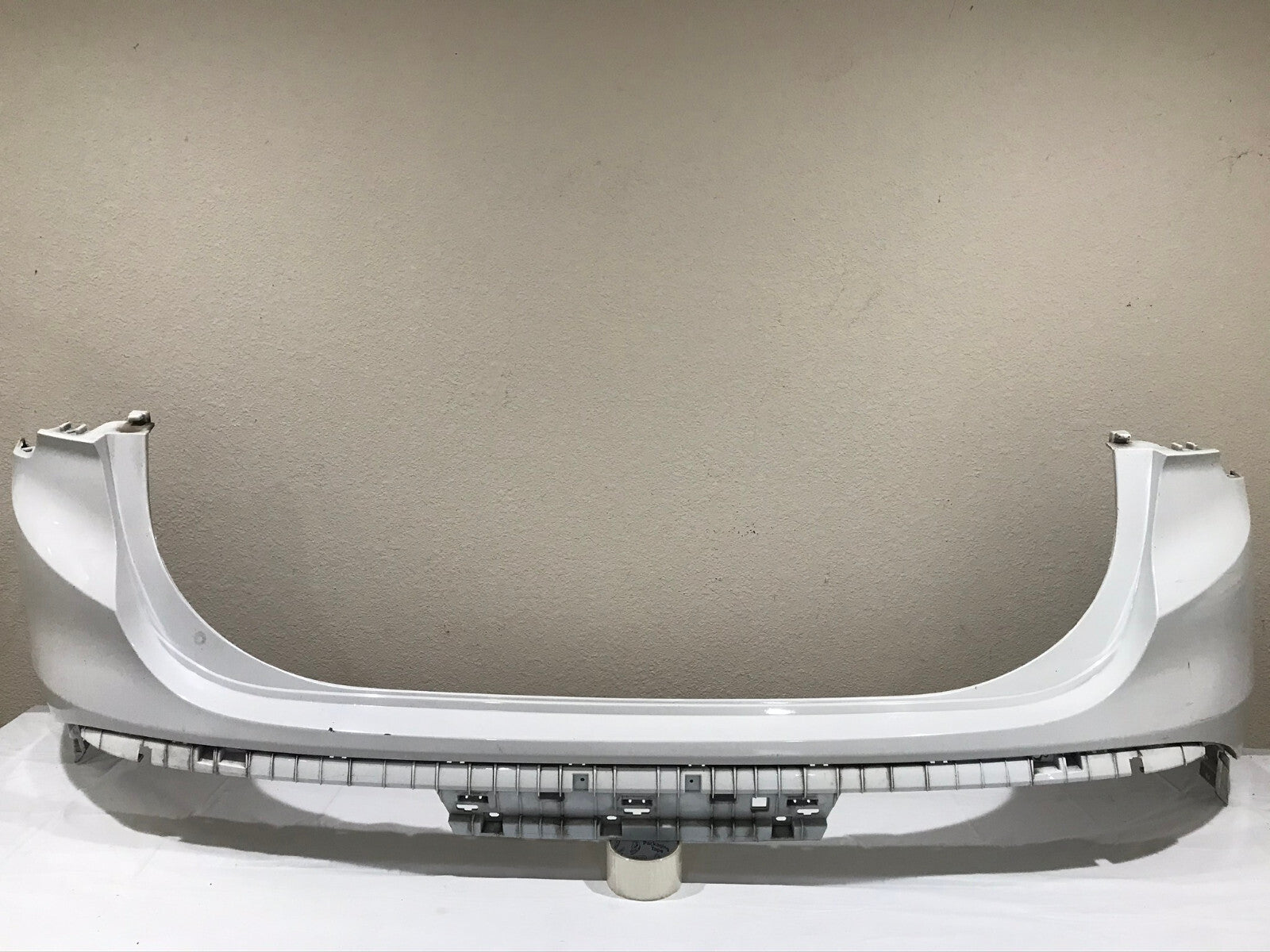 Rear Upper Bumper Cover White 21-22 Hyundai Santa Fe Calligraphy SE SEL OEM