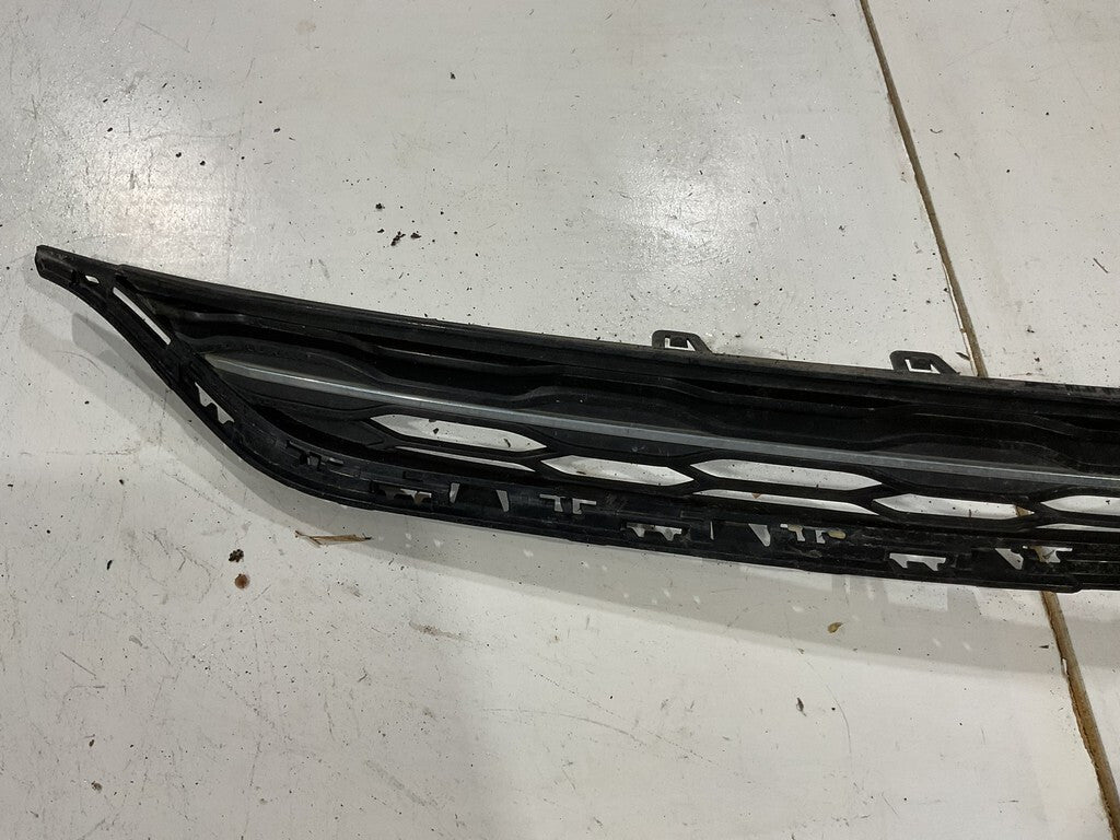 Grill Grille Black/Missing Trim 2016-2018 Chevy Chevrolet Malibu 16-871B OEM