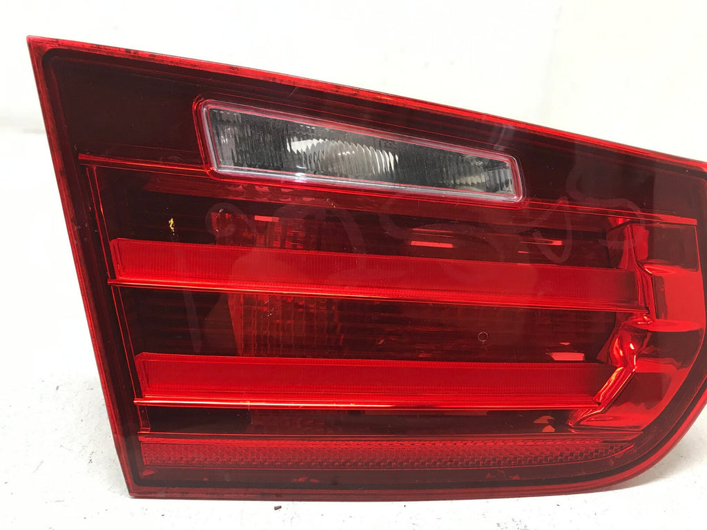Tail light Damaged Driver Left LH BMW 3 Series F30 2012-2015 7259915-10 OEM