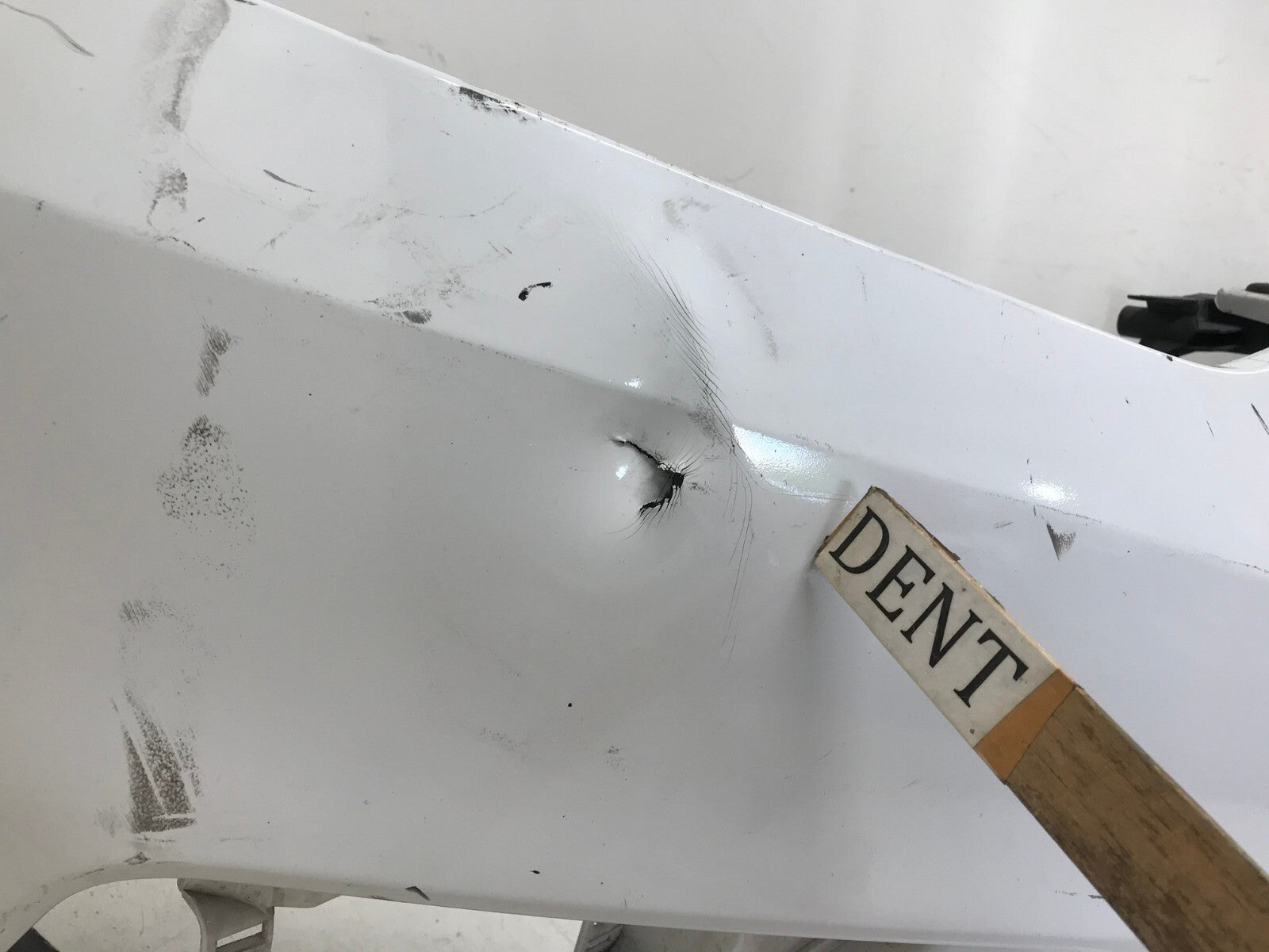 Front Bumper Cover White 2016-2019 Nissan Sentra 62022-6YU0H OEM