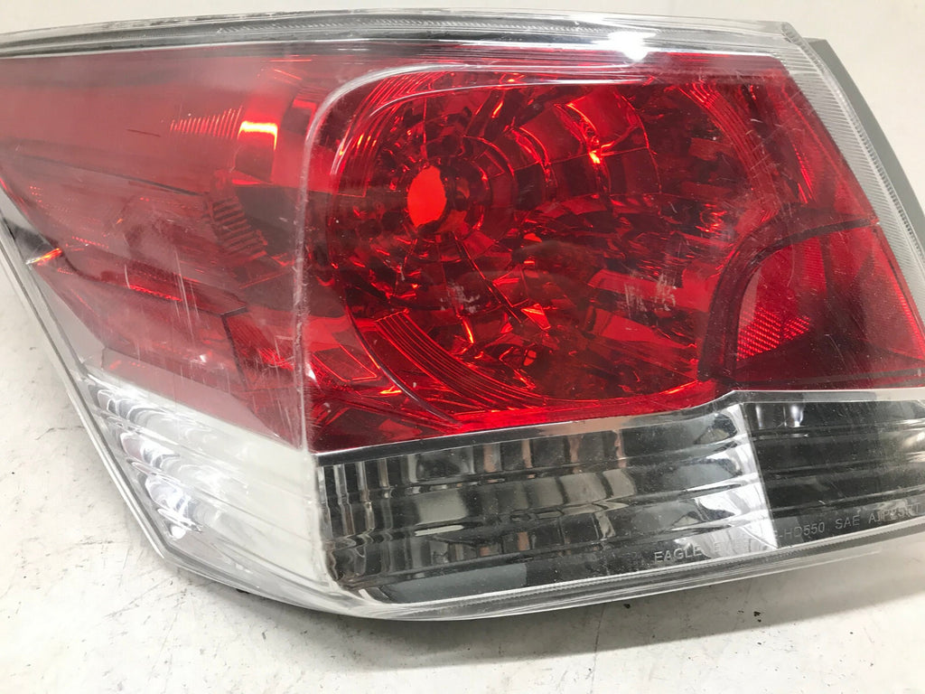 Tail light Damaged LH Driver Honda Accord 2008-2012 4-door Sedan 33550TA0A01 OEM