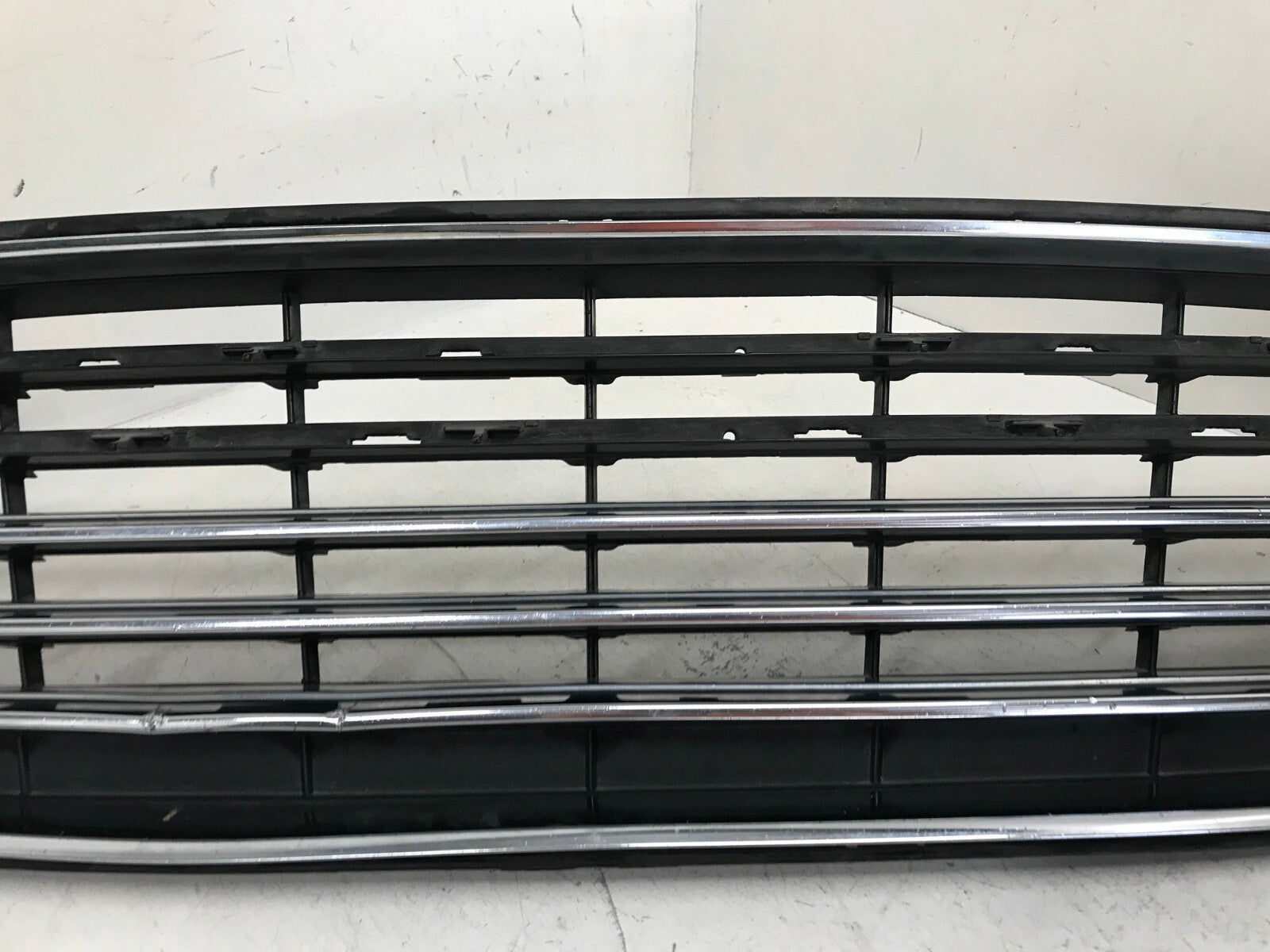 Grille Grill 2013 2014 2015 Ford Fusion DS73-8150-BDW OEM