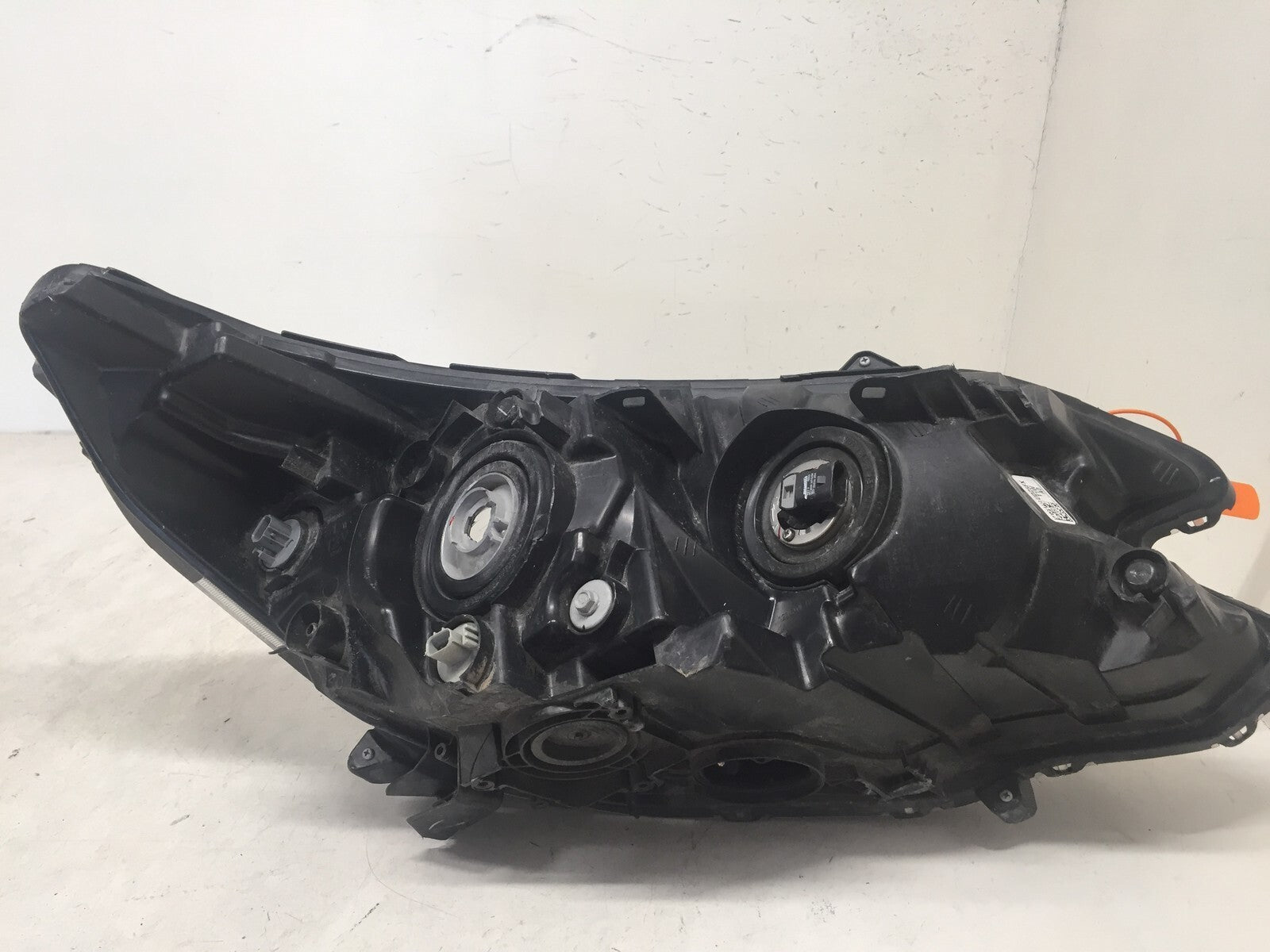 Halogen Headlight Damaged Driver LH Left Honda CR V 2015 2016 33150T1WA11 OEM
