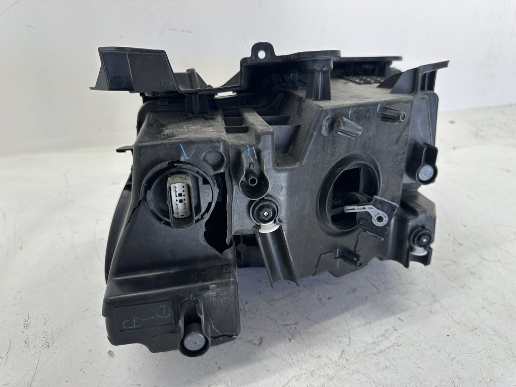 Headlight Damaged Passenger RH 21-2024 Jeep Grand Cherokee 20F68376992AE OEM