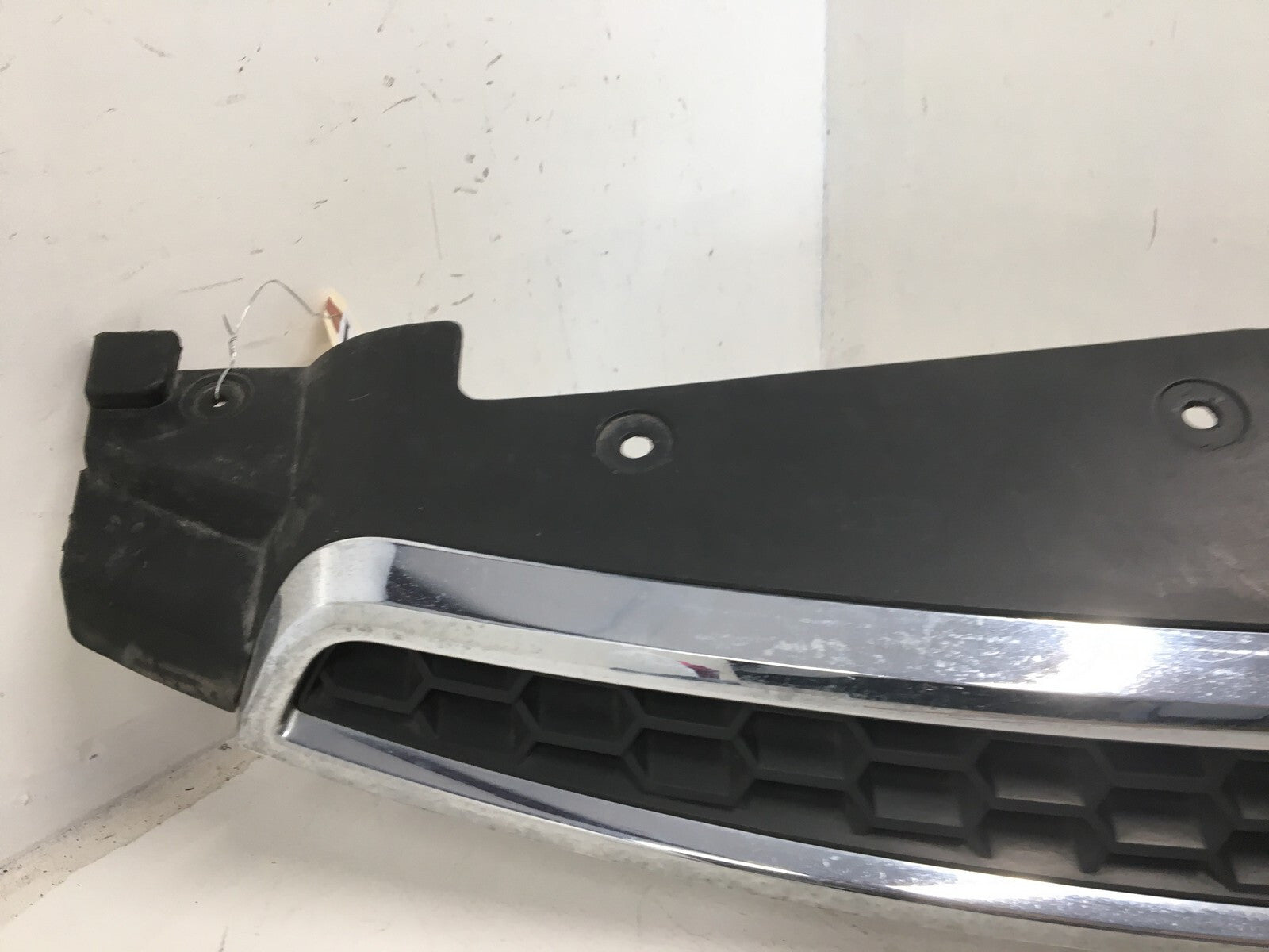 Grille Grill Chevy Cruze 2011-2014 96981100 OEM