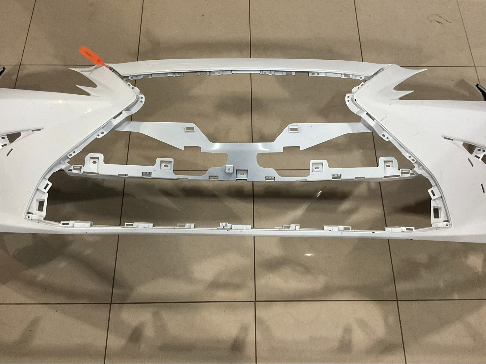 Front Bumper Cover White Lexus ES350 Base 2019 52119+06j00 OEM