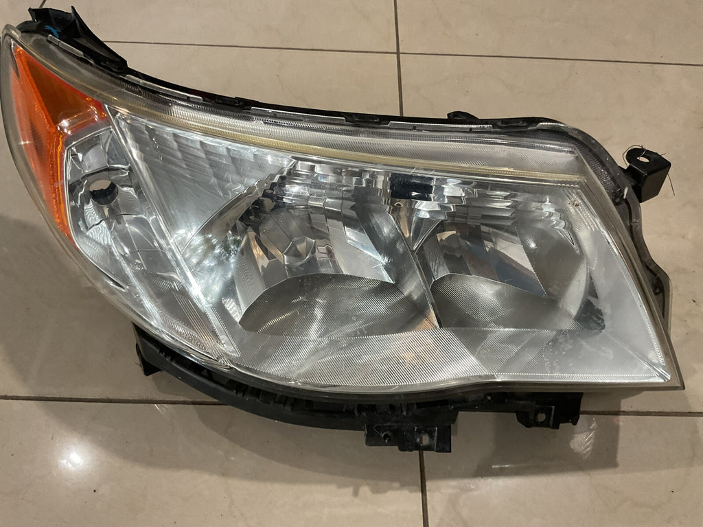 Headlight Right Passenger RH 2009-2013 Subaru Forester Damaged CAPA