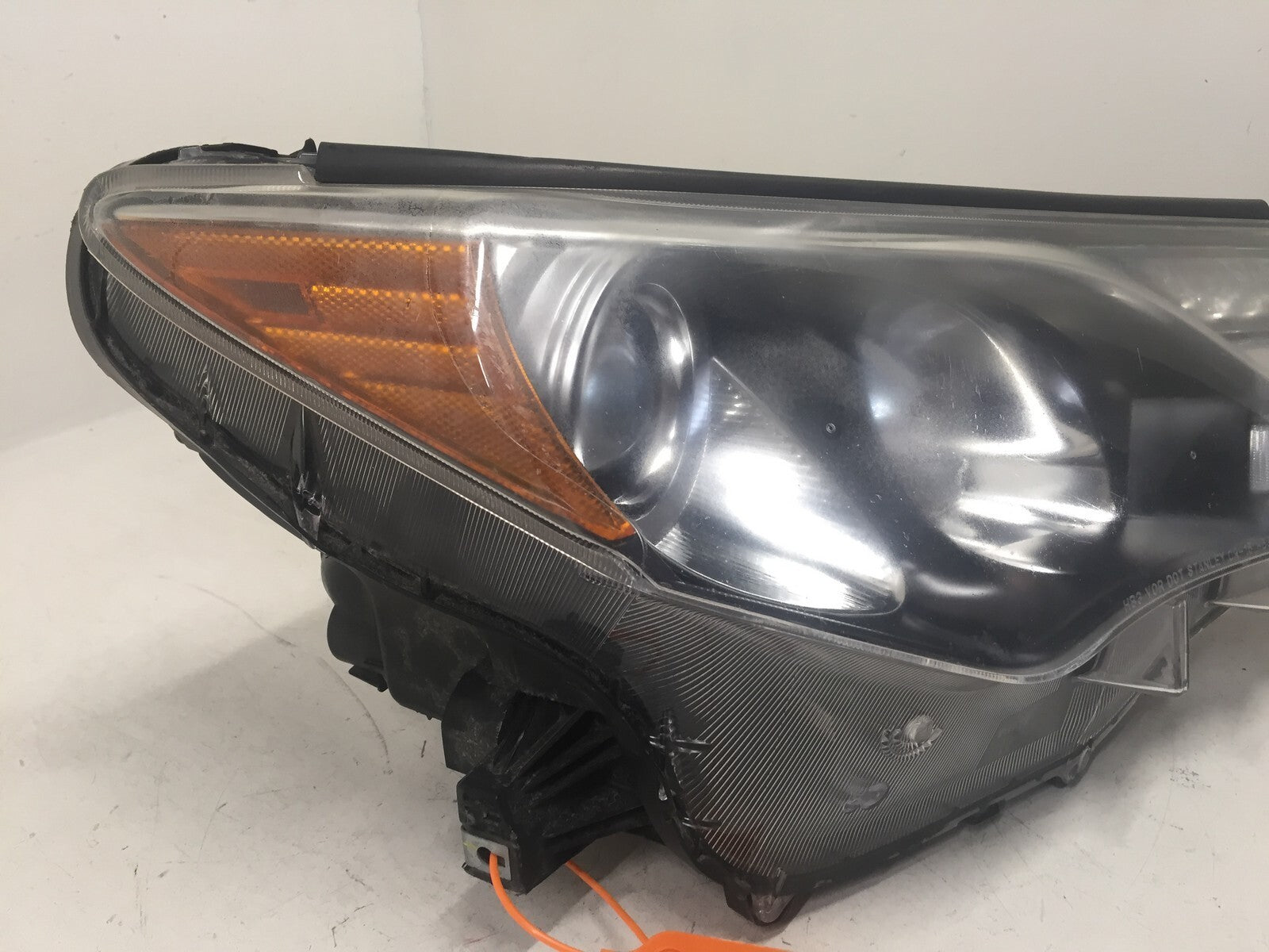 Headlight Damaged Lamp Passenger Right RH Toyota RAV4 2013-2015 OEM