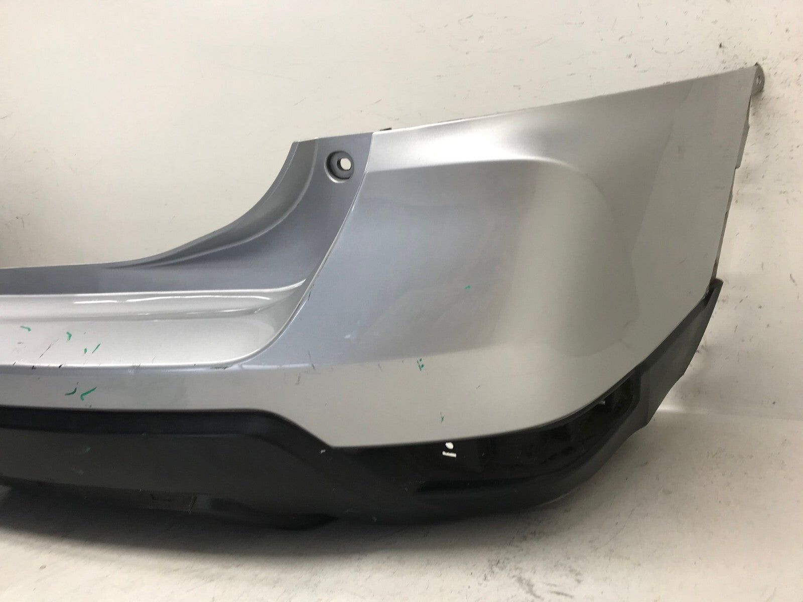 Rear Bumper Cover Silver Nissan Rogue S SL SV SL Hybrid 17-19 85022-6FL0H OEM