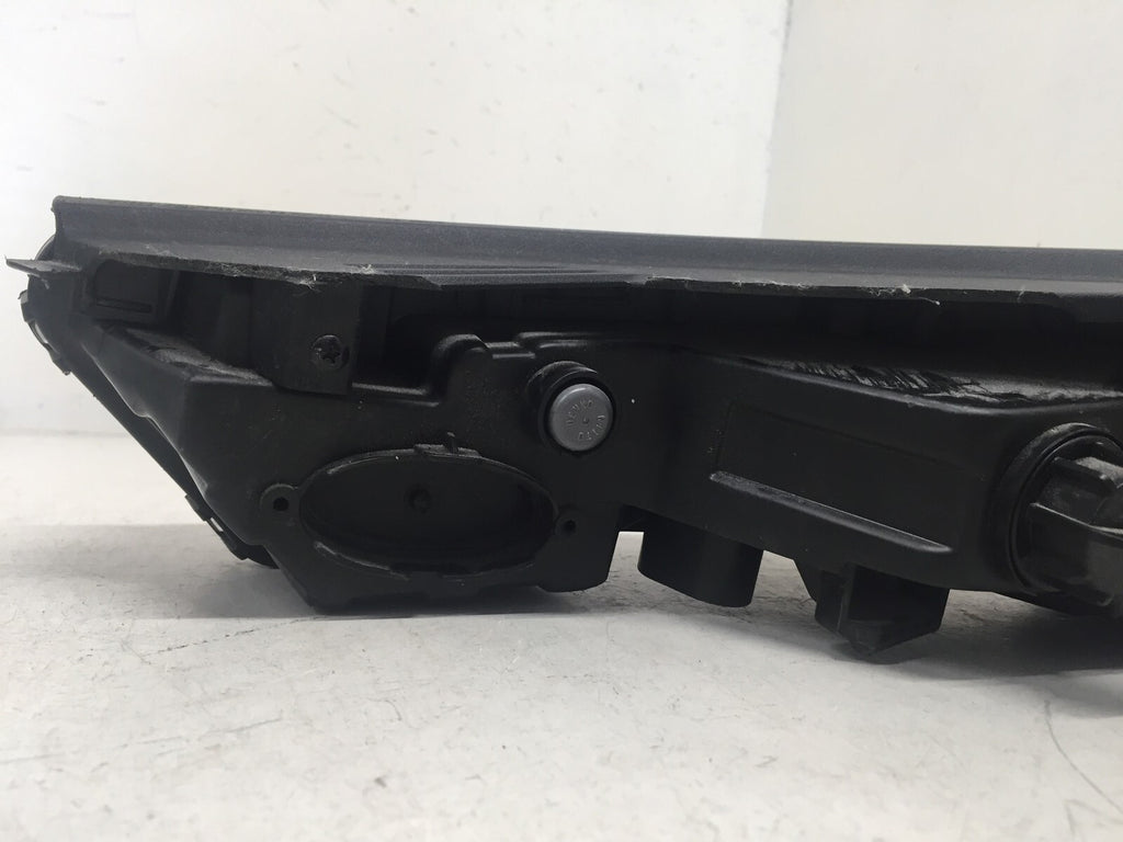 Daytime Running light Damaged Upper Mount Hyundai Palisade 2020 92208-S8010 OEM