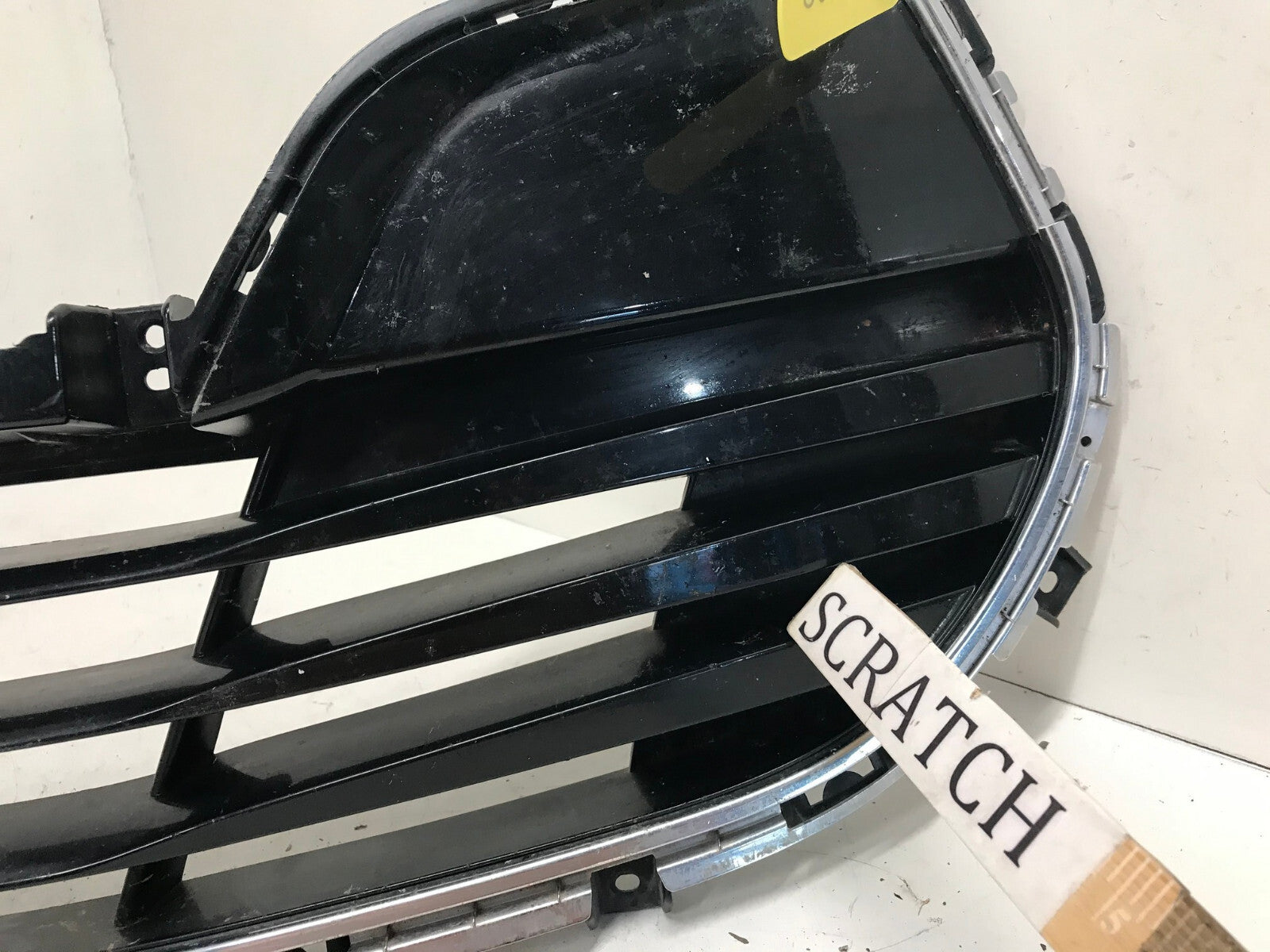 Grill Grille Hyundai Tucson 2010-2011 86561-2V010 OEM