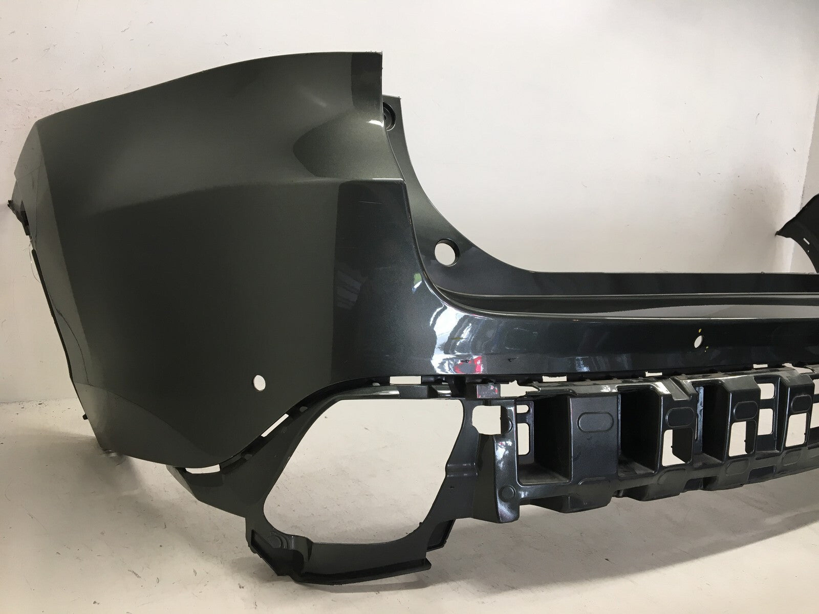 Rear Bumper Cover Toyota Highlander LE Limited Hybrid Lted w/o Sns 6W4 14-18 OEM